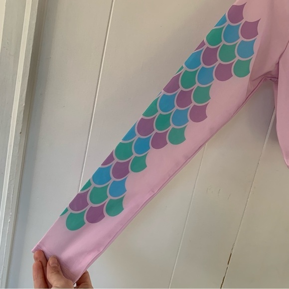 NEW Leg Avenue MERMAID HIGH NECK LONG SLEEVED MESH CROP TOP Zipper Back Cute - Picture 10 of 10